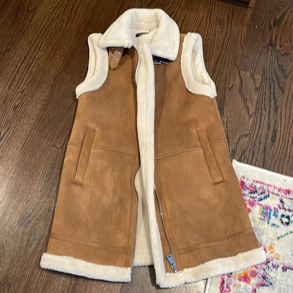 Ralph Lauren Faux Shearling Vest - Picture 4 of 6